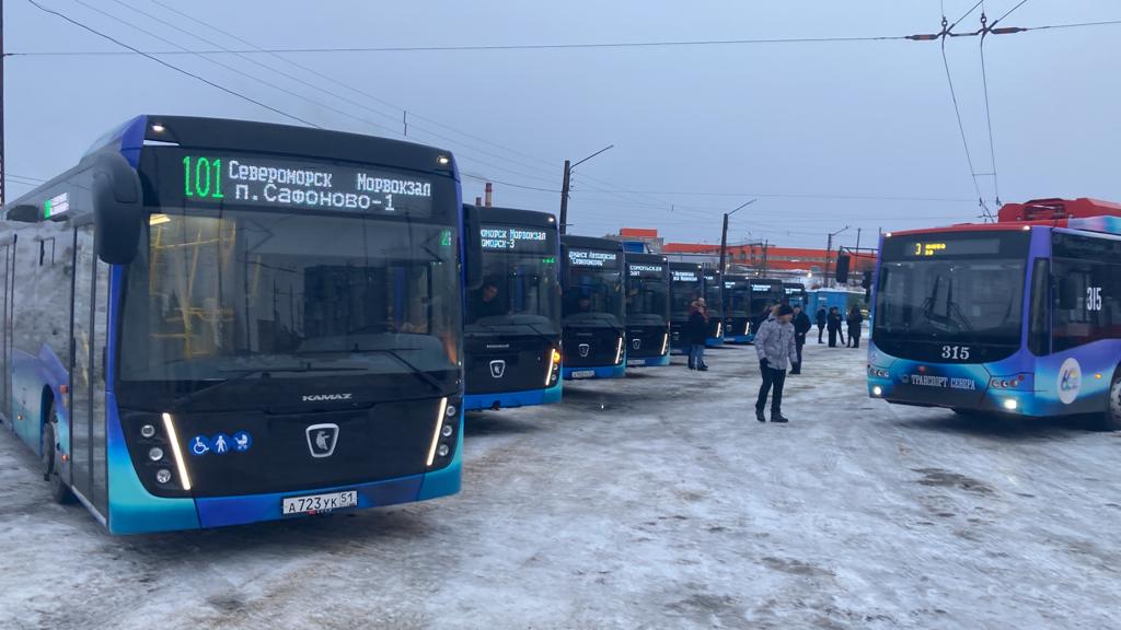 Автобусы мурманск. Новые автобусы. Новые троллейбусы. Новые автобусы в Мурманске 2022. Общественный транспорт Мурманск.